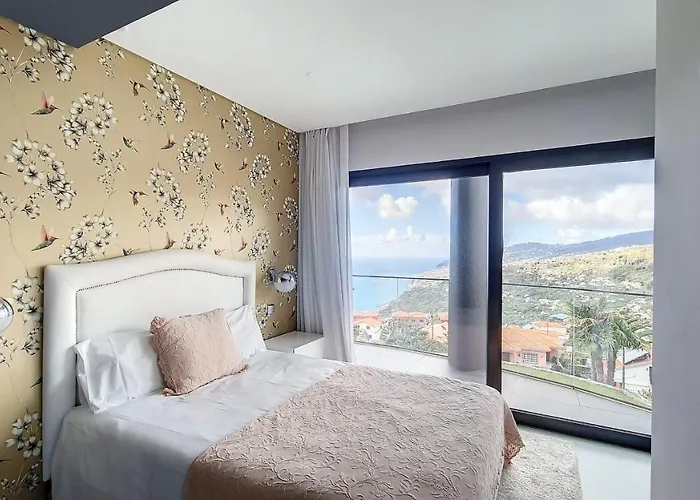 Bonsai Arco da Calheta (Madeira)